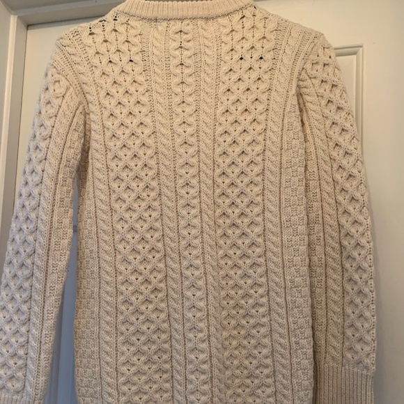 Inis Crafts sweater - Picture 2 of 4